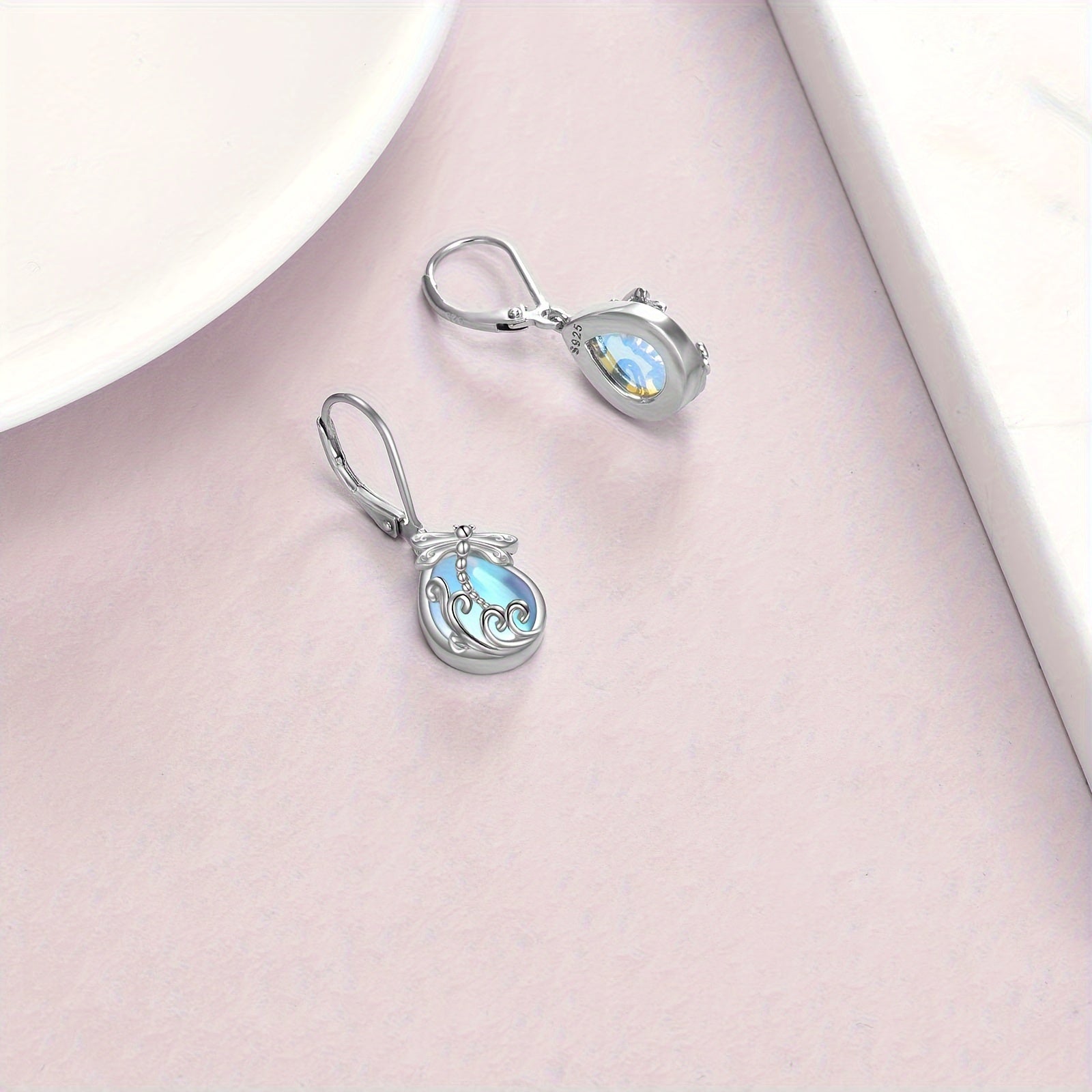 Women's pure Silvery French buckle earrings, low-allergy synthetic moonstone 925 pure Silvery pendant earrings with bees, hummingbirds, dragonflies, suitable for Christmas gifts and anniversary gifts for mothers, wives, daughters and grandmothers