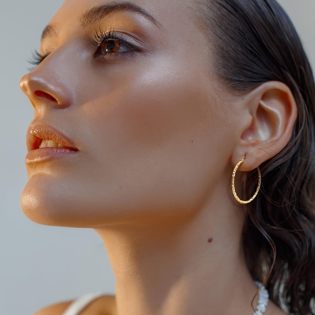 925 silver made fashionable engraved simple circle earrings, fashionable and simple, suitable for daily wear, parties, weddings, perfect gift for wife, girlfriend, family, friends, classmates, comes with a high-quality gift box