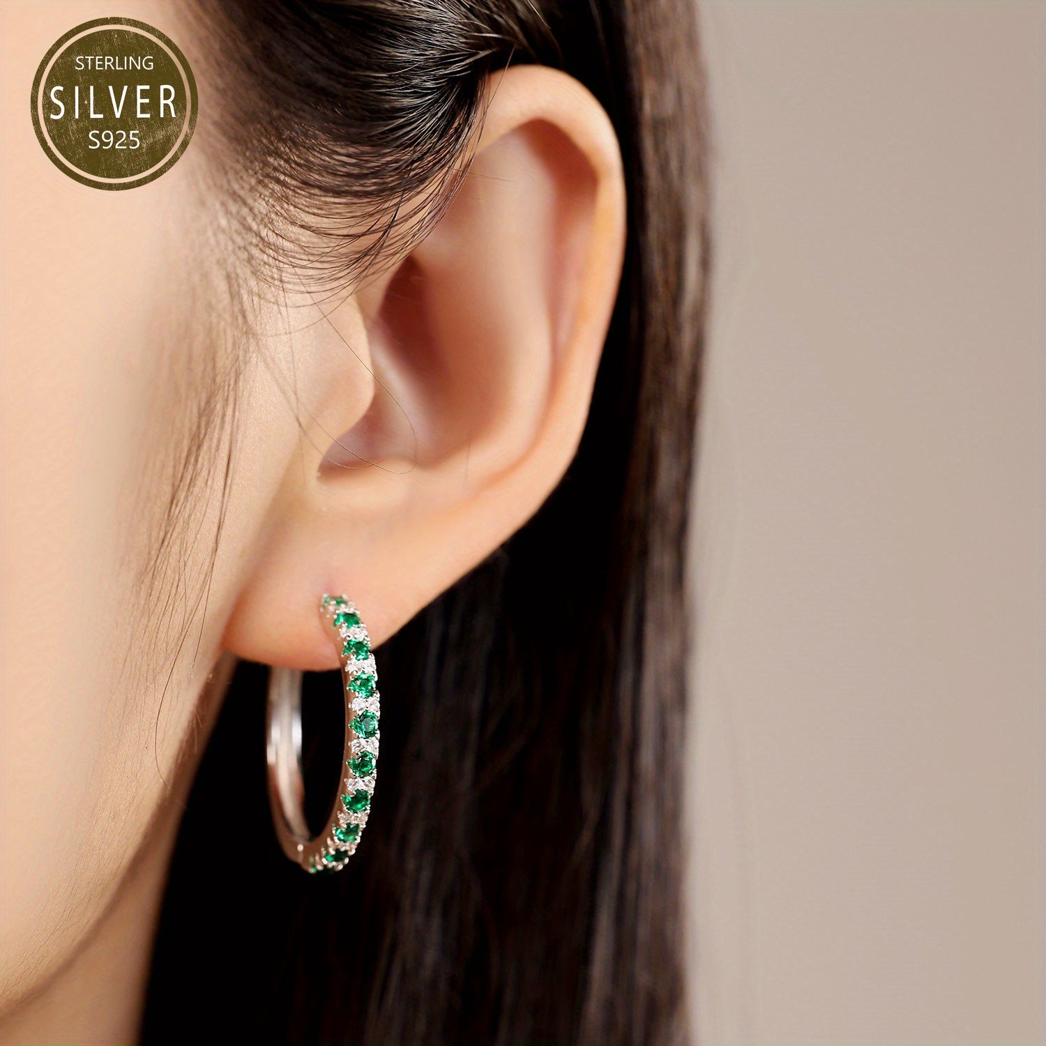 Elegant Luxury Green Zirconia Hoop Earrings, S925 Sterling Silver Hypoallergenic Earrings, Suitable for Women Daily Wear, Daily Gift for Women'S Jewelry, Objects with Design Sense
